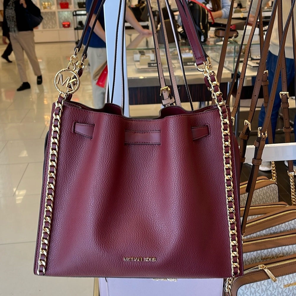 MICHAEL KORS
Mina Large Chain Shoulder Tote Bag
Dark Cherry 
NWT - Picture 10 of 16